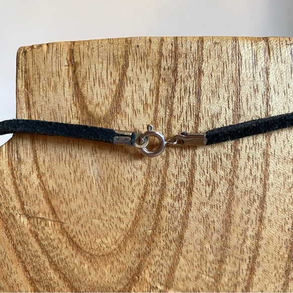 Silpada 925 Sterling Silver Cross Pearl Credence Pendant Leather Necklace - Picture 9 of 12